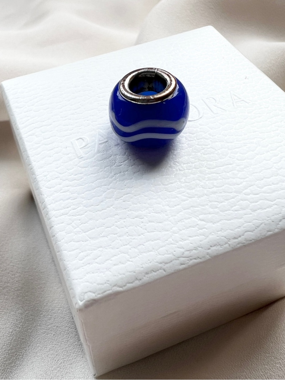 PANDORA BLUE WHITE WAVES MURANO GLASS CHARM - Picture 3 of 6